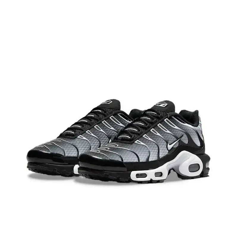 Nike Air Max Plus Noir Argent Blanc DM0032-003 Chaussures de course décontractées basses pour Homme