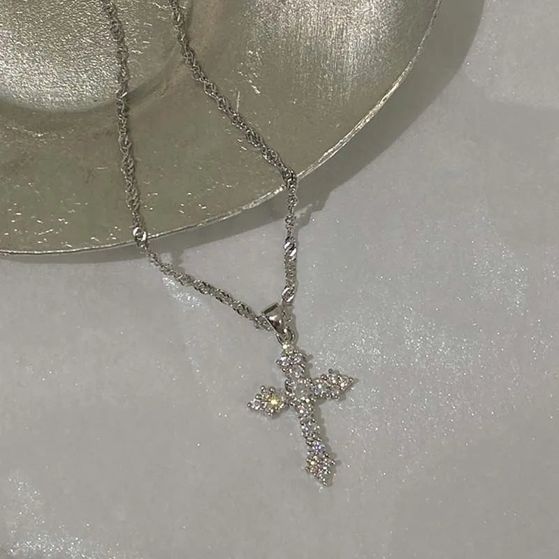 Collier avec pendentif croix en Zircon cristal brillant pour femmes et filles, Punk, couleur argent